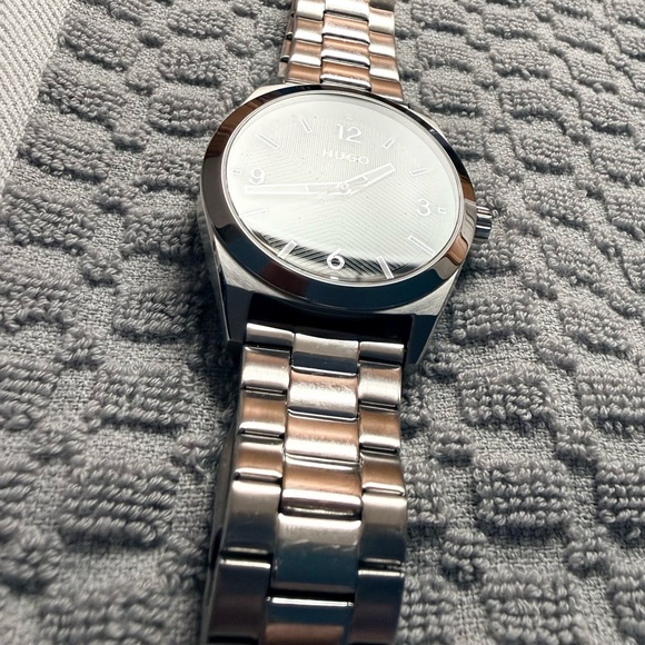 HUGO Black Dial Silver Men's Watch - Picture 4 of 7